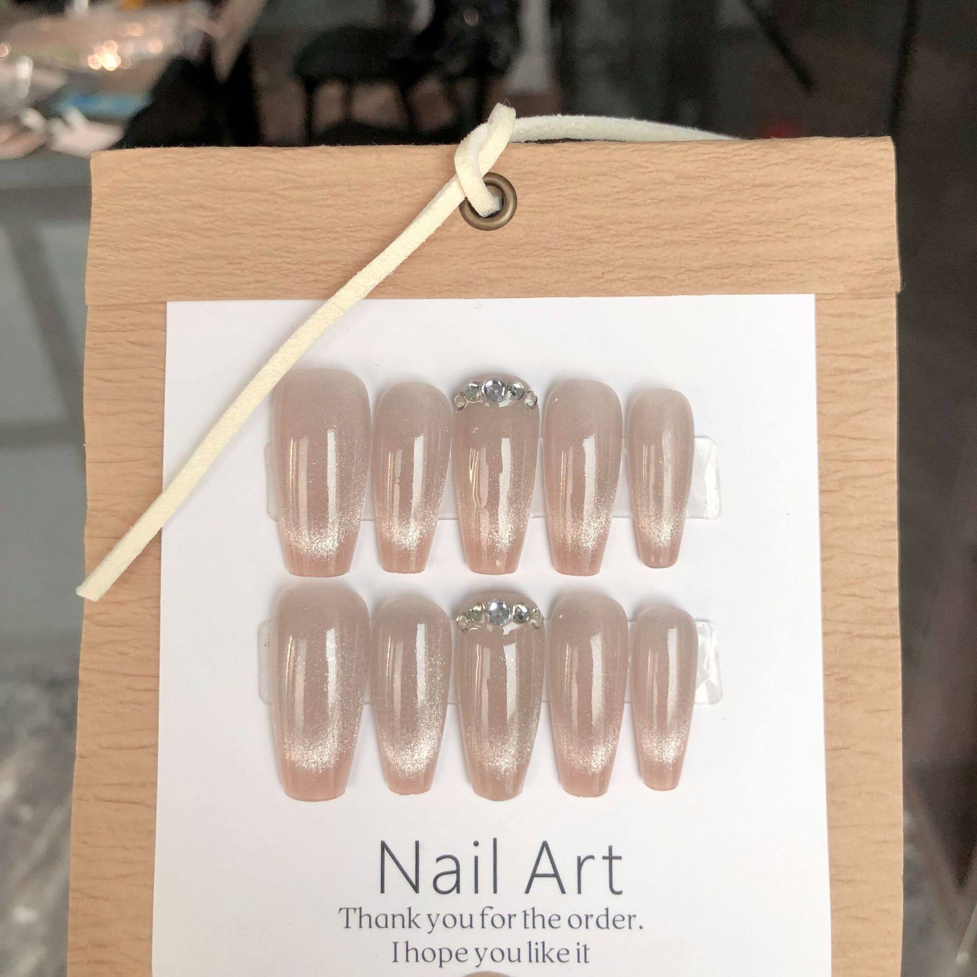 Nude simple crystal cat's eye press ons